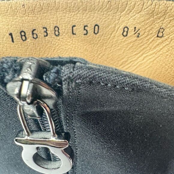 Vintage Salvatore Ferragamo ankle boots size 8.5 - Picture 7 of 9